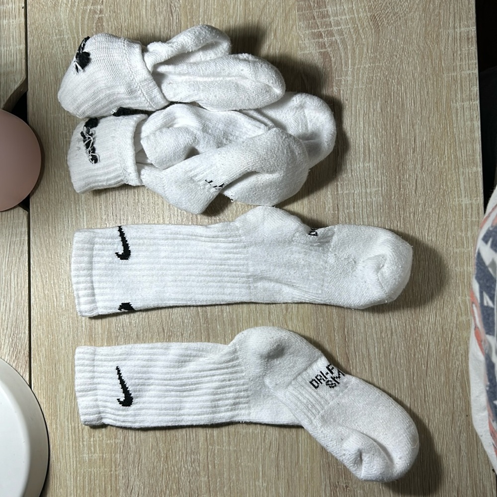 Nike drifit socks size small